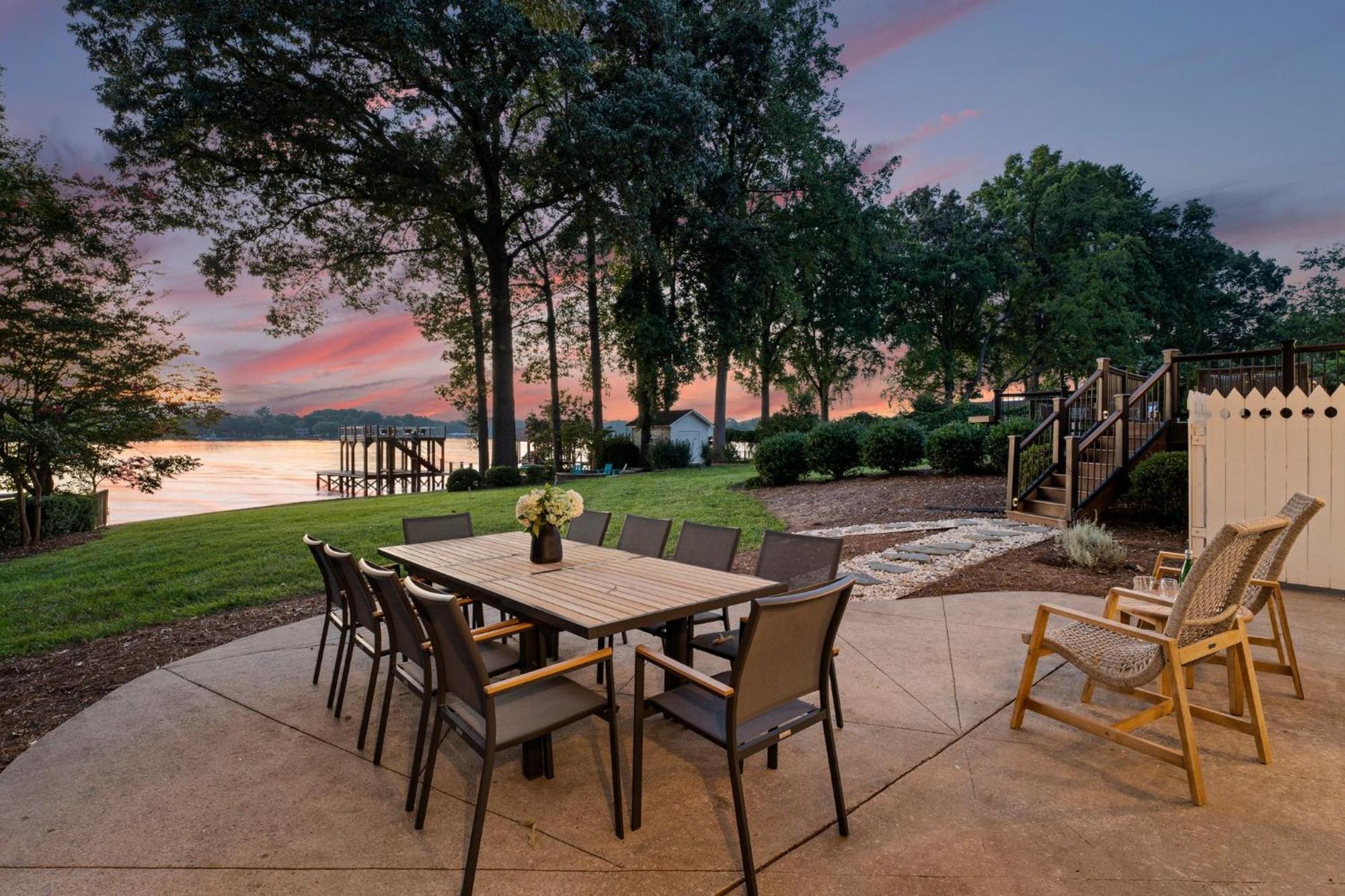 Lakefront Living Mooresville Eksteriør billede