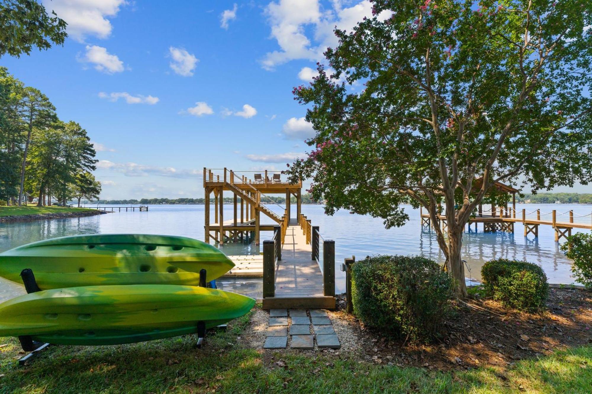 Lakefront Living Mooresville Eksteriør billede