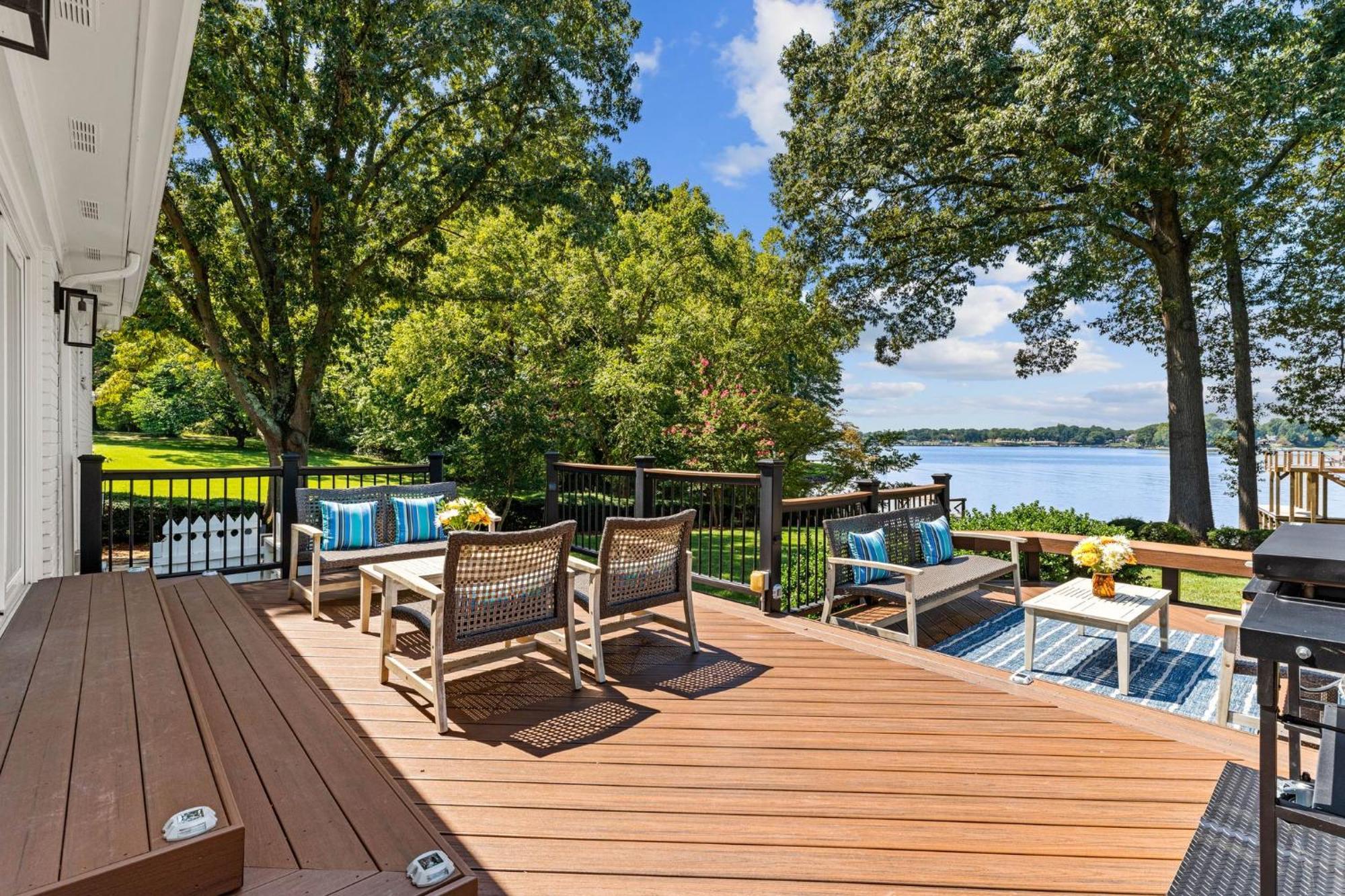 Lakefront Living Mooresville Eksteriør billede